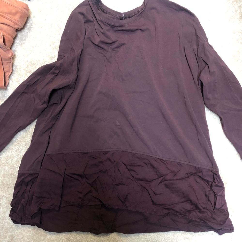 Lululemon 2 toned workout top